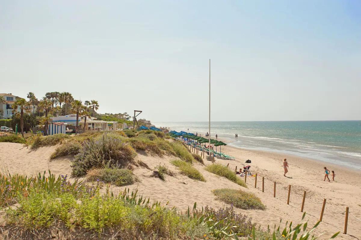 Marbella Beachfront Apartment Romana Playa Elviria Exteriör bild