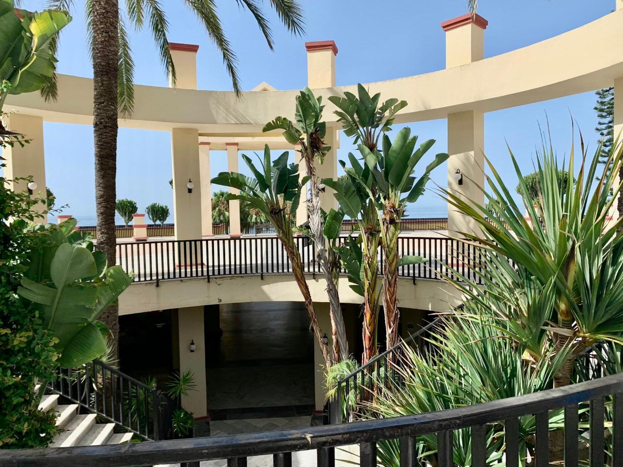 Marbella Beachfront Apartment Romana Playa Elviria Exteriör bild