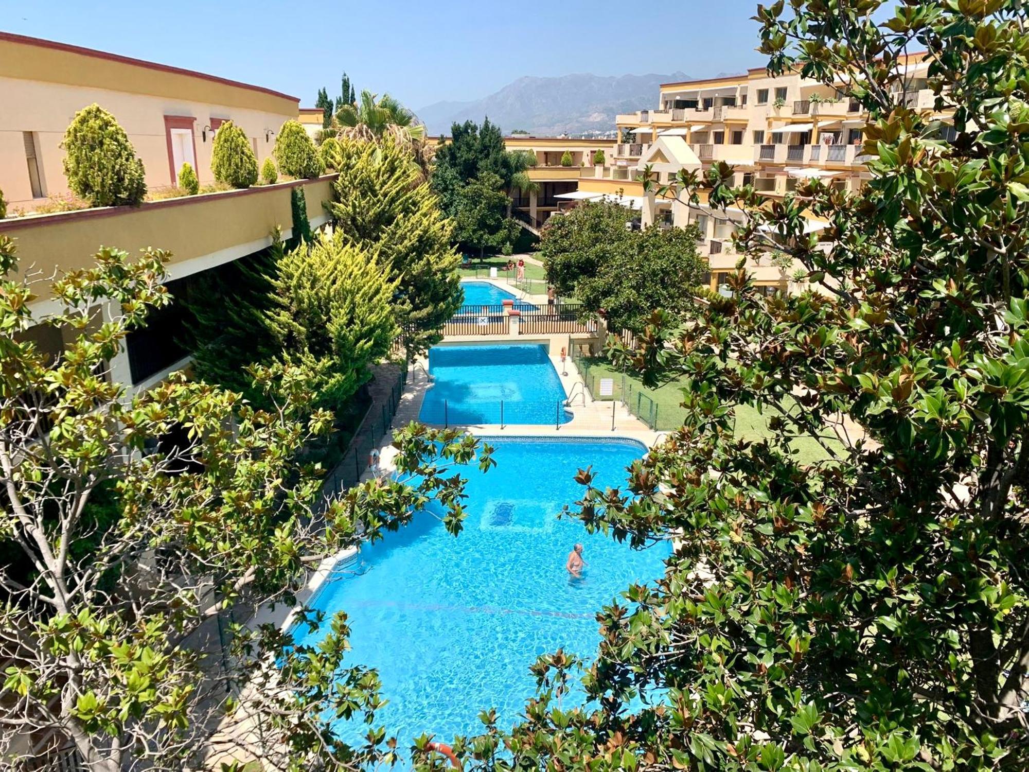 Marbella Beachfront Apartment Romana Playa Elviria Exteriör bild